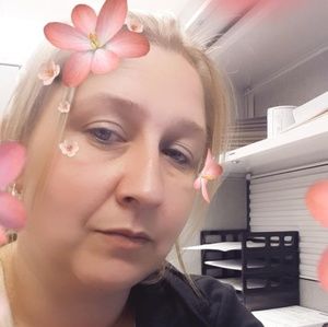 Meet your Posher, Kelli